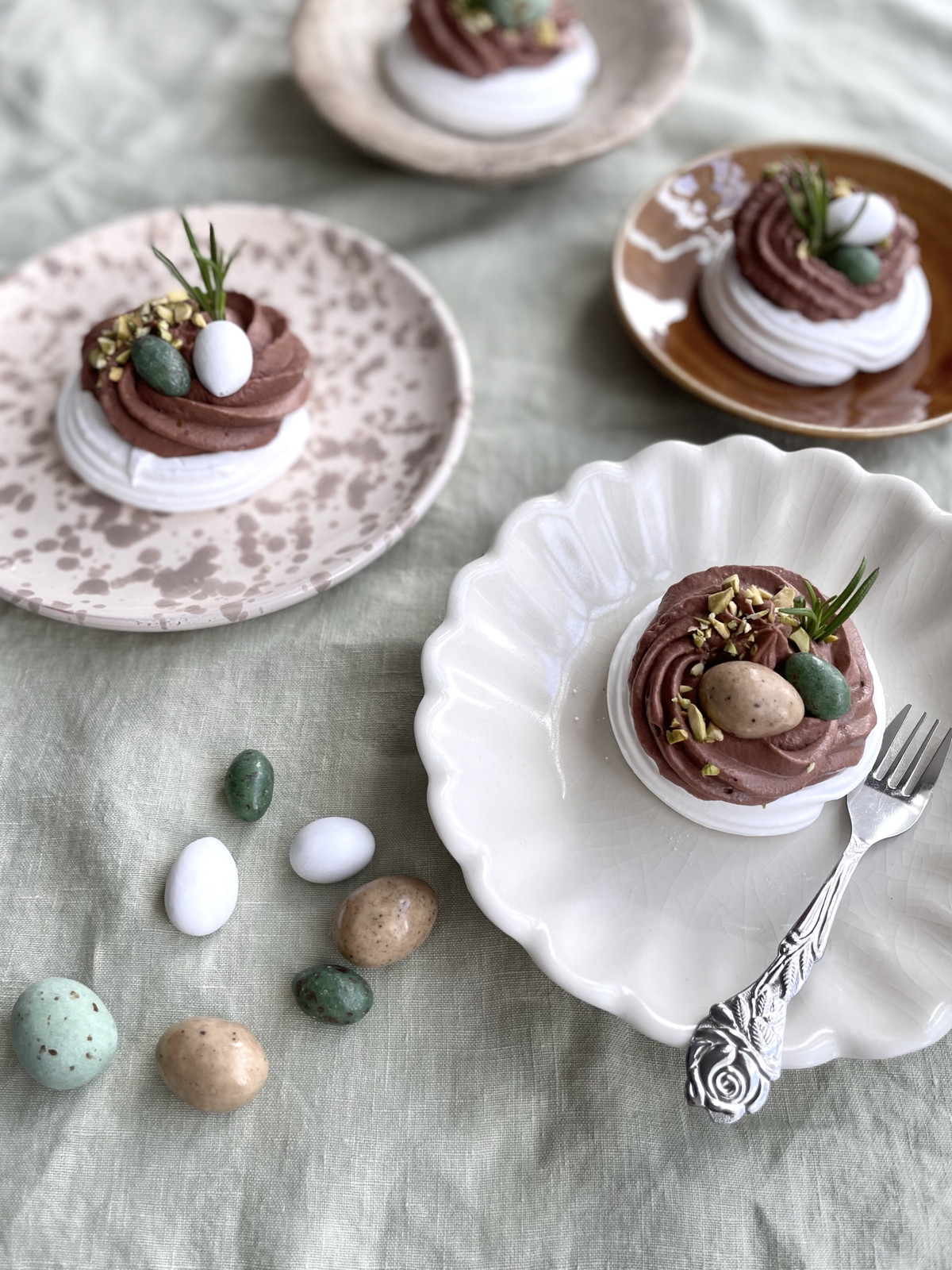Marengsreder med nocciolatamousse