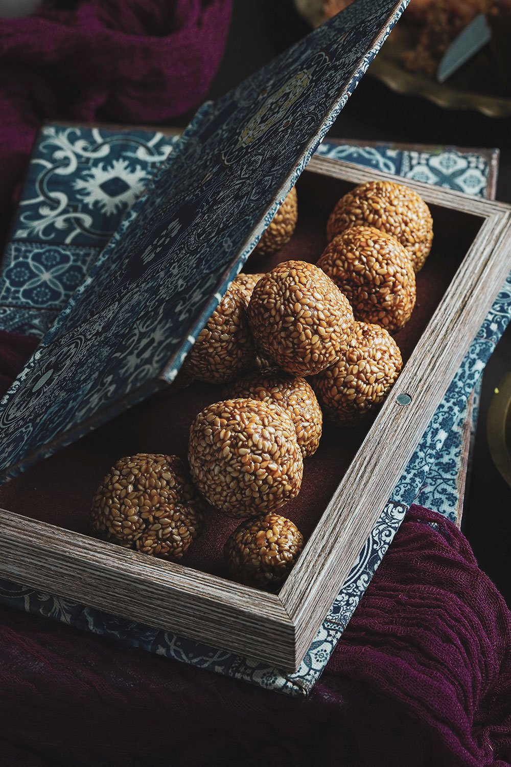 Bolitas de Sésamo y Jaggery (Gud Til Ladoo)
