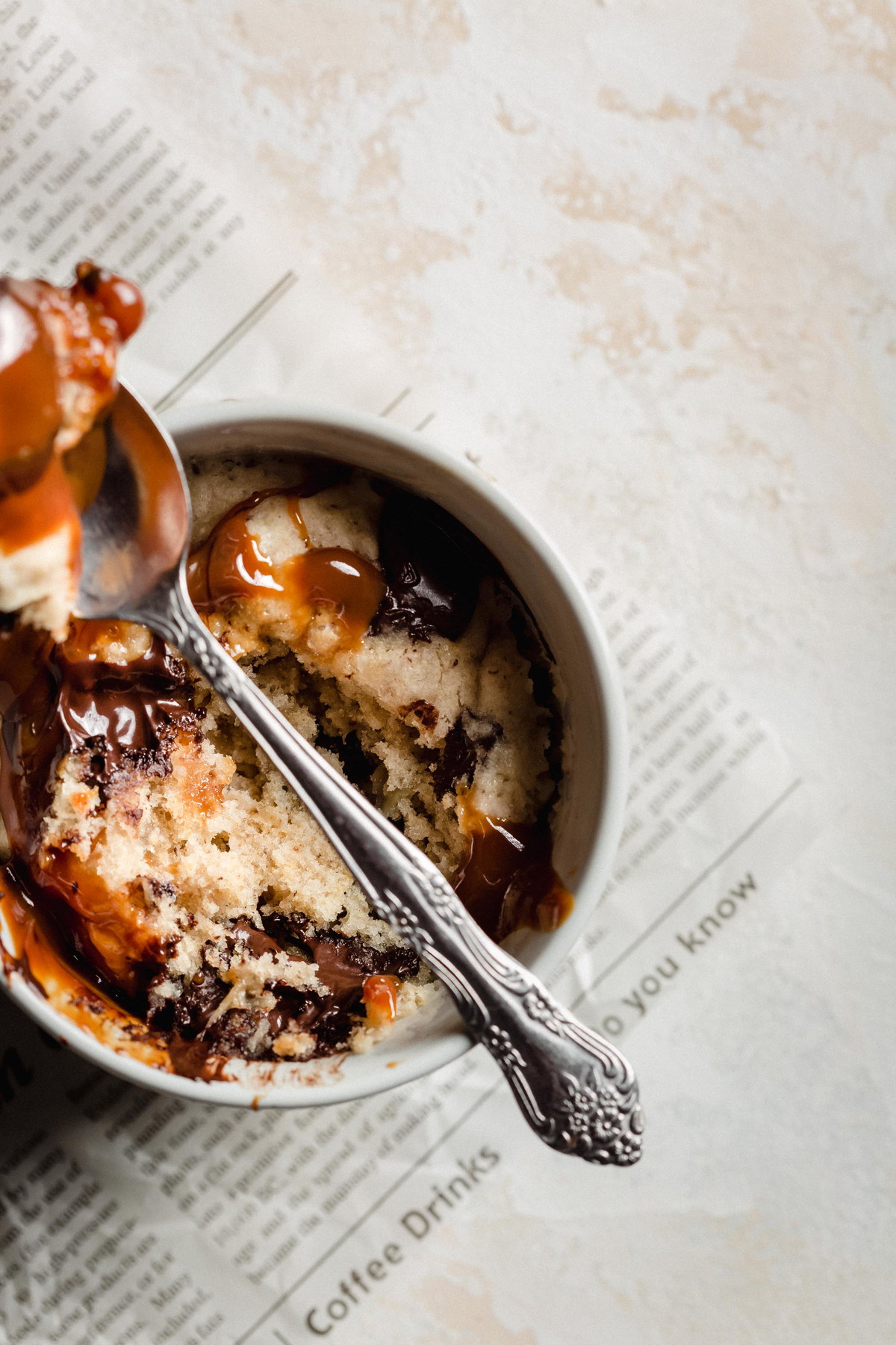 Banana split mug cake