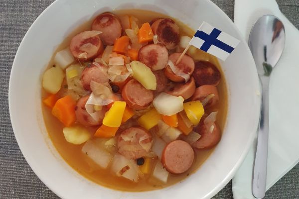 Finnish Sausage Soup (Makkarakeitto)
