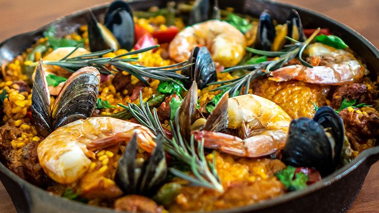 Image of Traditional Paella Española