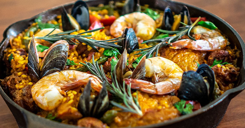 Traditional Paella Española