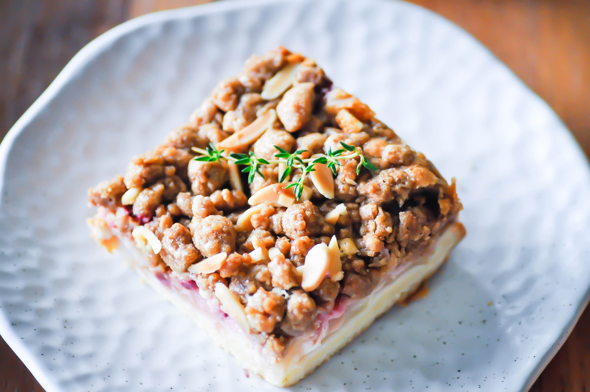 Strawberry Crumb Cheesecake Bars