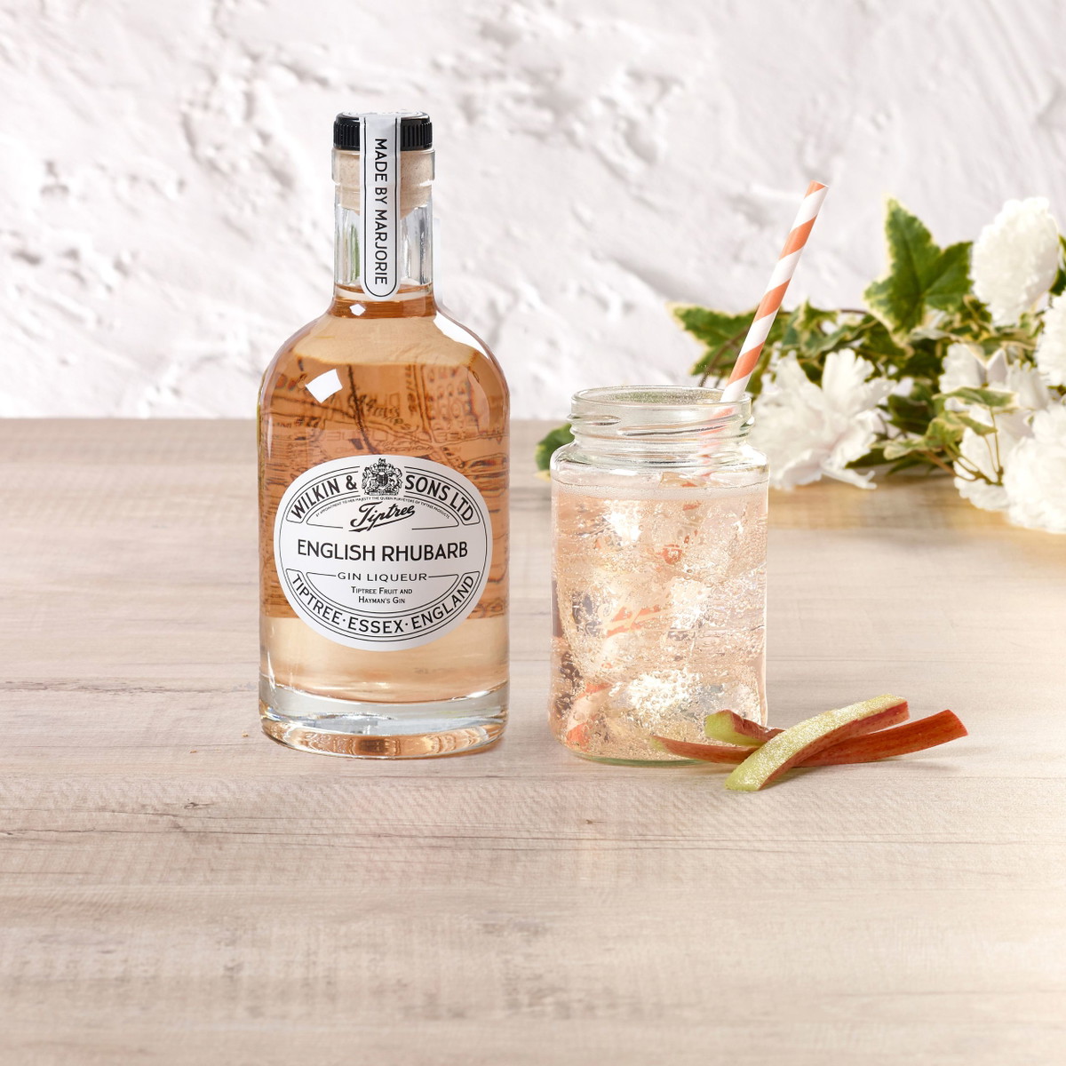 Tiptree Rhubarb & Ginger Gin Fizz