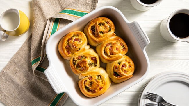 Image of Cheddar, Broccoli and Ham Breakfast Rolls