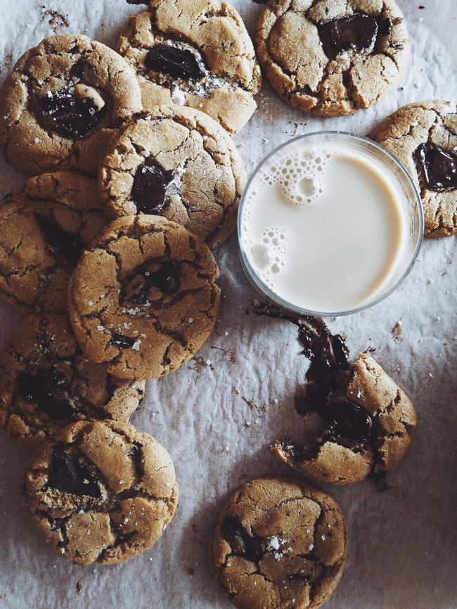 Image of dark chocolate & olive oil cookies