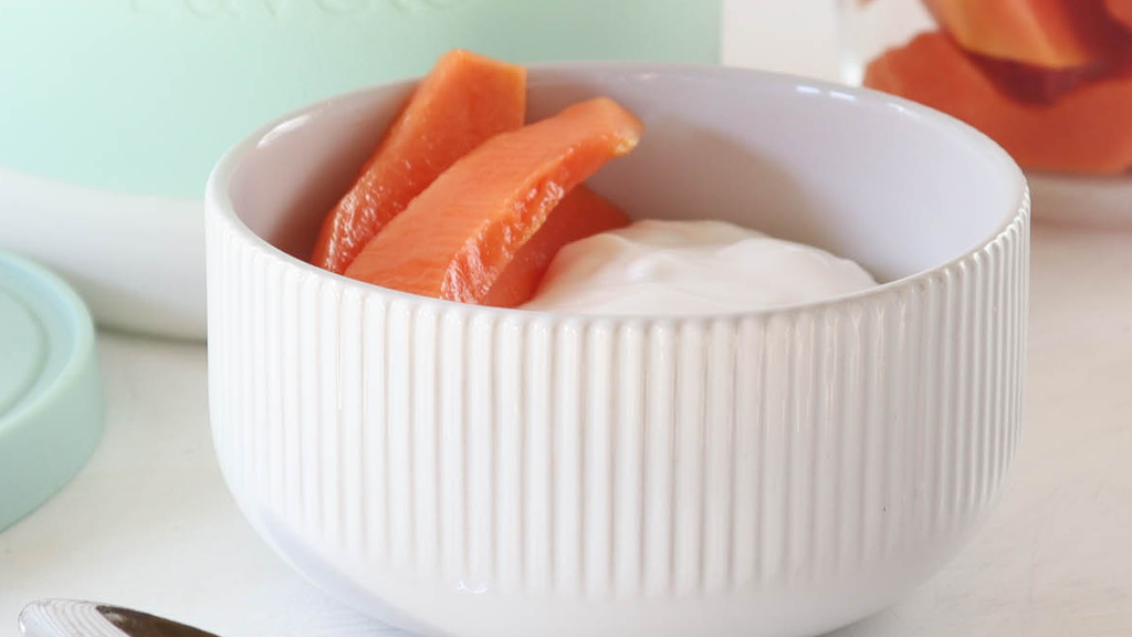 Image of Coconut yogurt thickened with glutinous rice flour