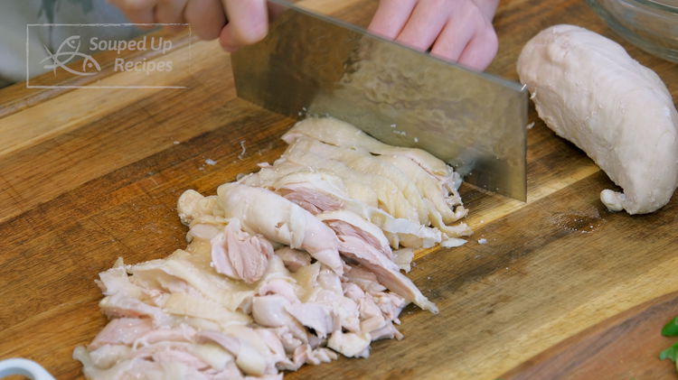Image of Take the chicken out of the ice water and use paper towels...