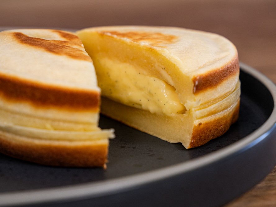 Andy Cooks - Pancakes with custard