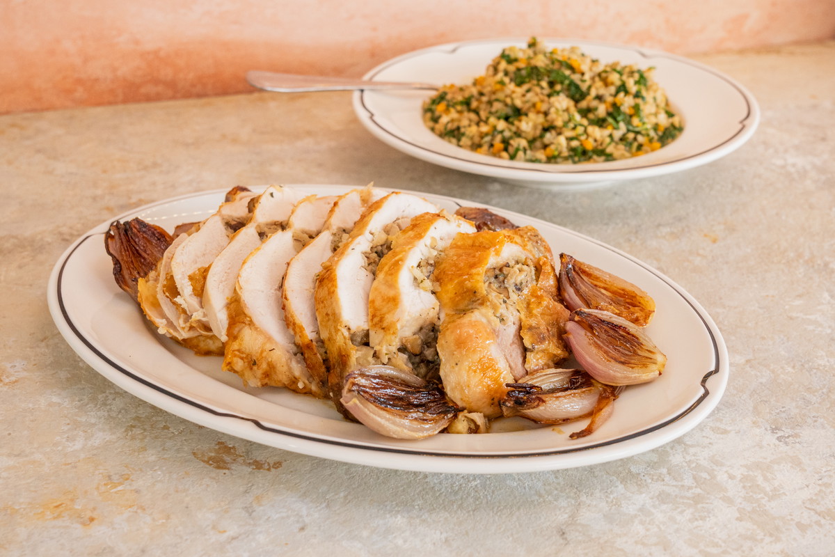 Mushroom and lemon thyme stuffed chicken pillow