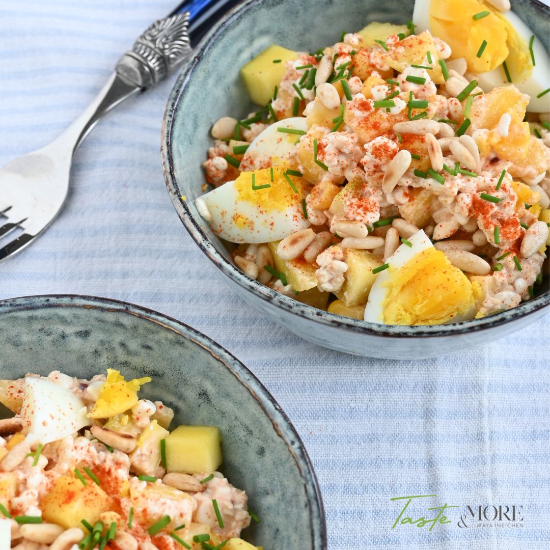 Mais-Mango-Salat mit Hüttenkäse und Haferflocken