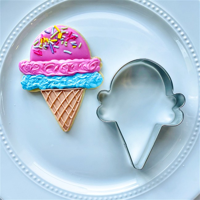 Image of How to Decorate an Ice Cream Cone Cookie