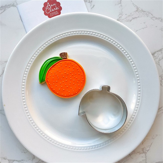 Image of How to Decorate an Orange Cookie