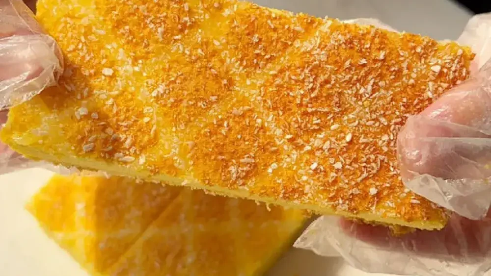 How to Make Lattice Soft Cake: Creamy Filling & Coconut Flakes Topping ...