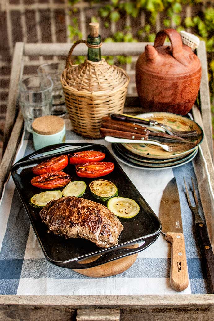 Presa ibérica na plancha com legumes