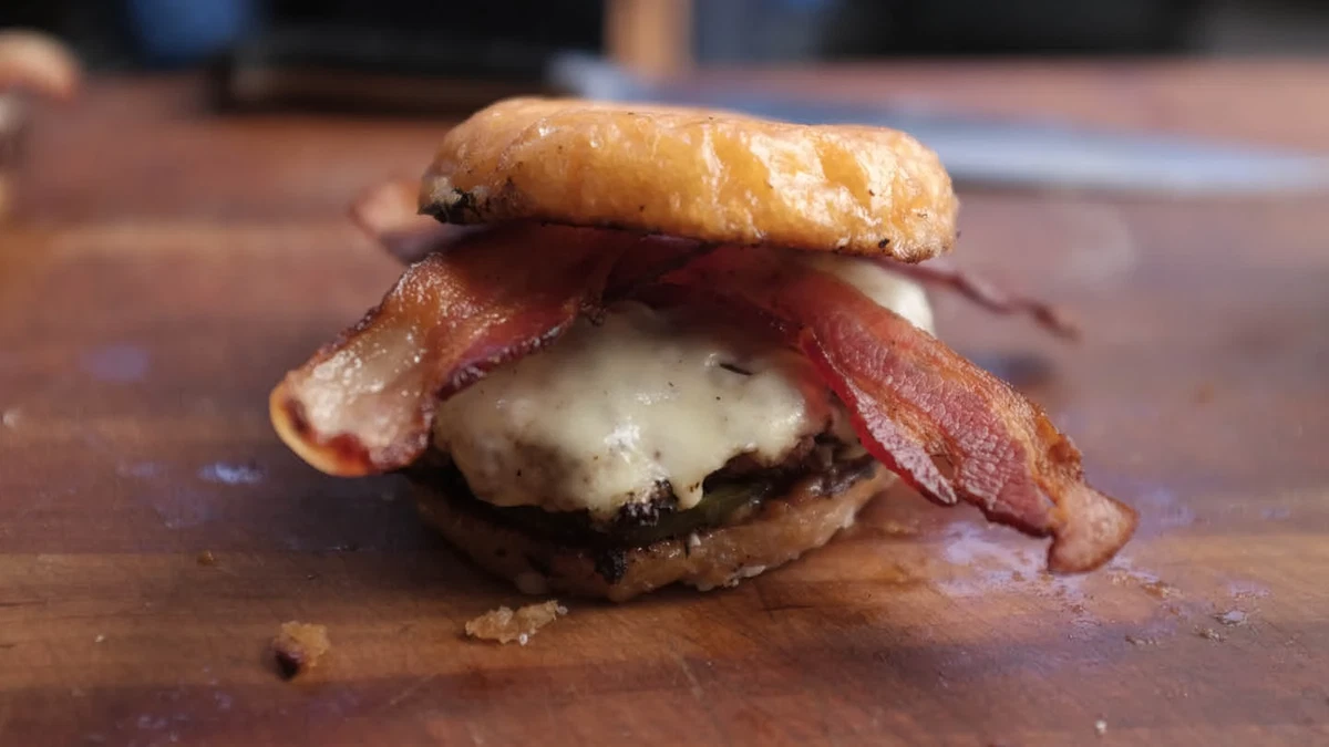 DONUT SMASH BURGER