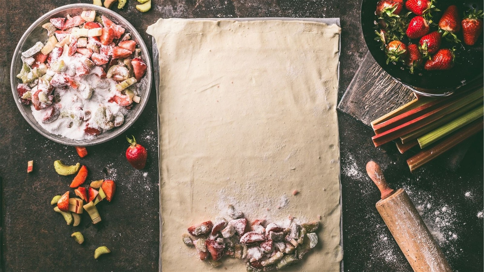 Image of Rhubarb strudel recipe