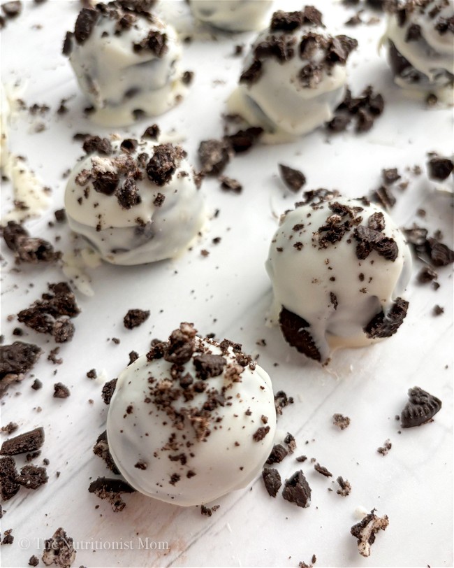 Image of Cookies & Cream Protein Balls (Dairy Free)