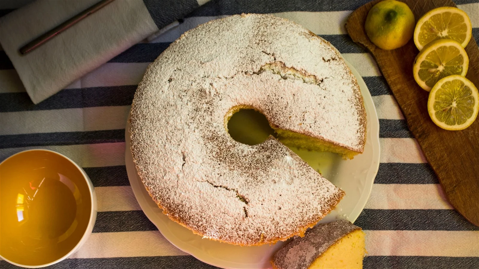 Image of Lemon chiffon cake recipe