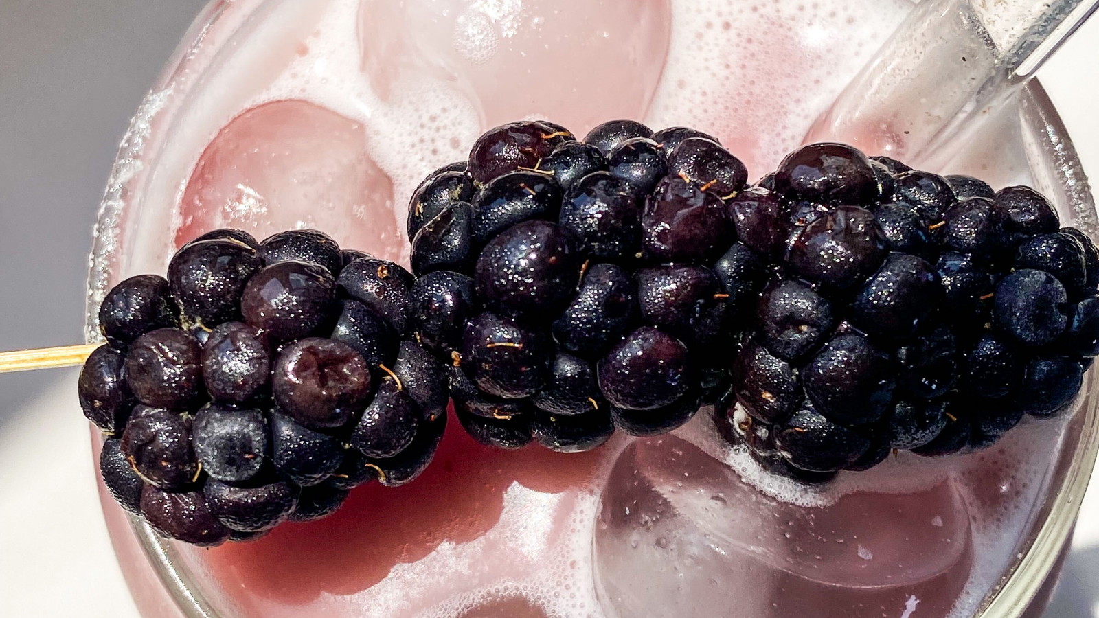 Image of Refreshing Blackberry Iced Tea Latte (Dairy-Free)