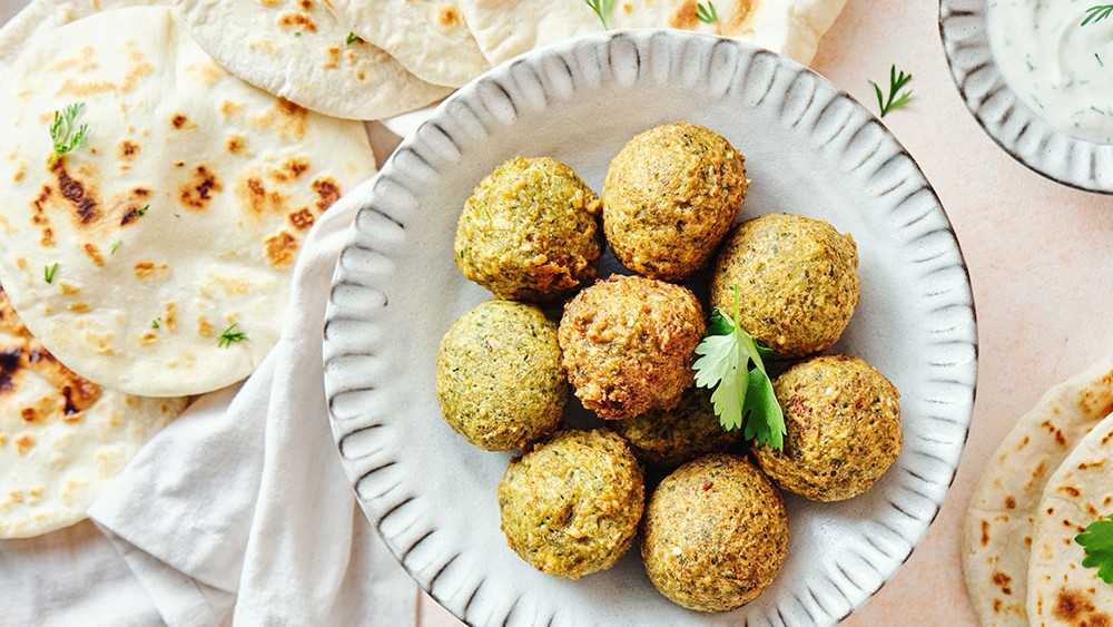 Image of Cómo hacer falafels: una receta de garbanzos fácil y deliciosa