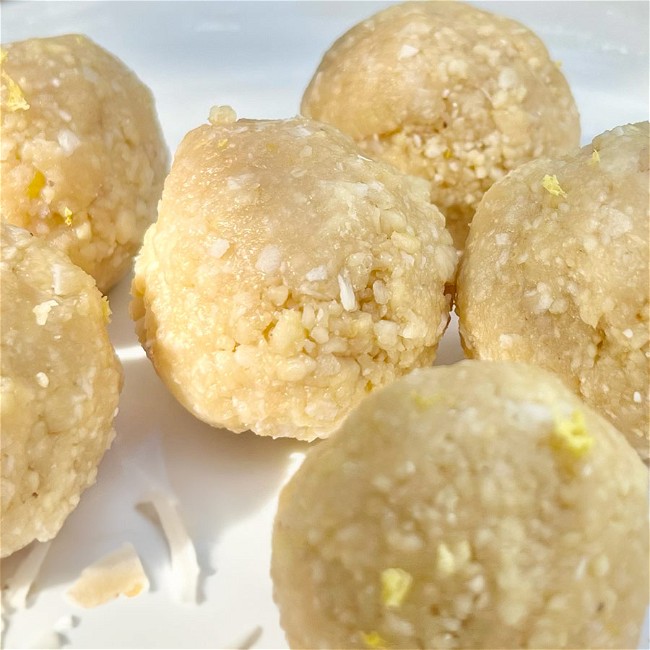 Image of Lemon Cashew Collagen Energy Bites Recipe