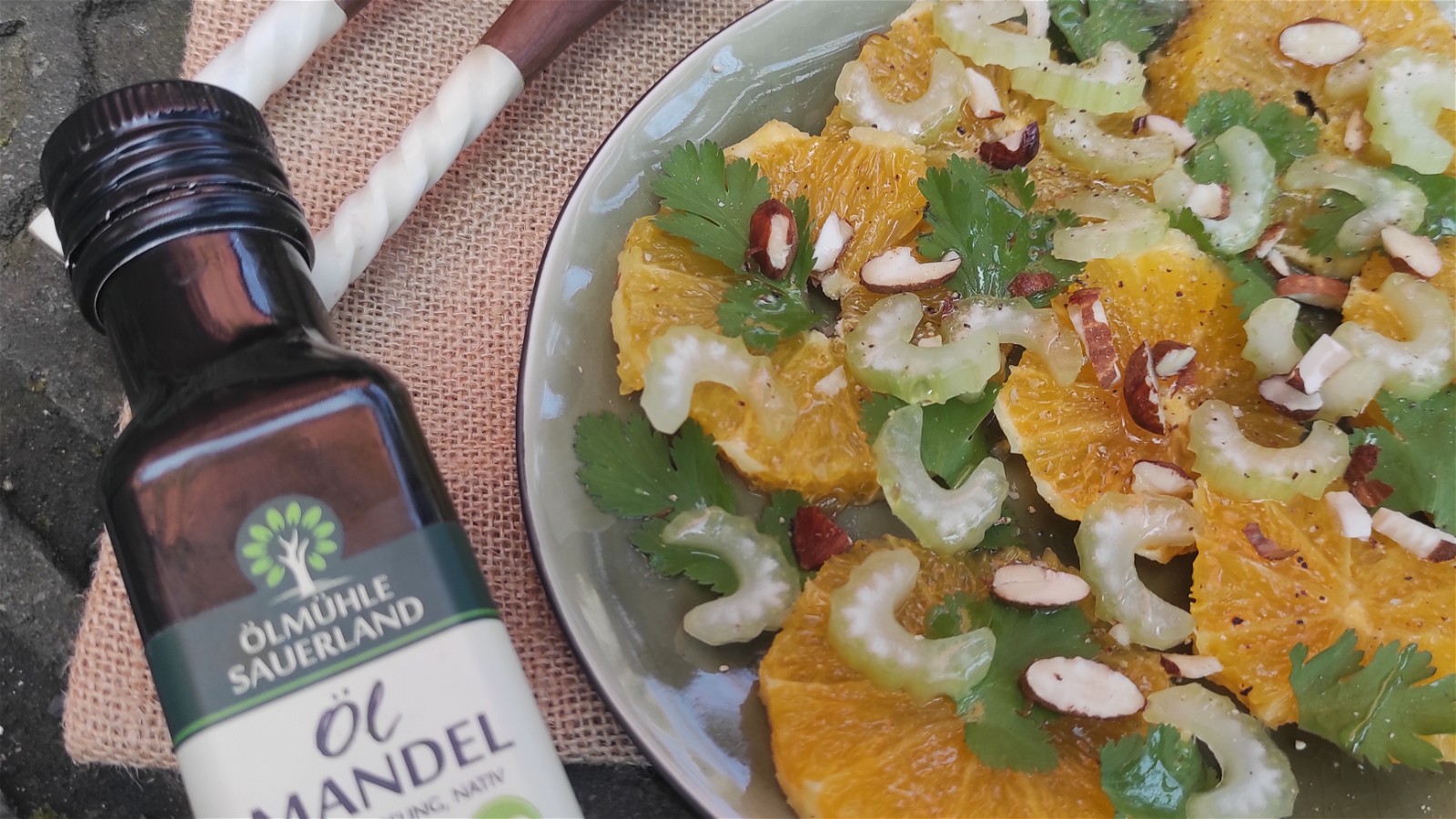 Orangen-Sellerie Salat