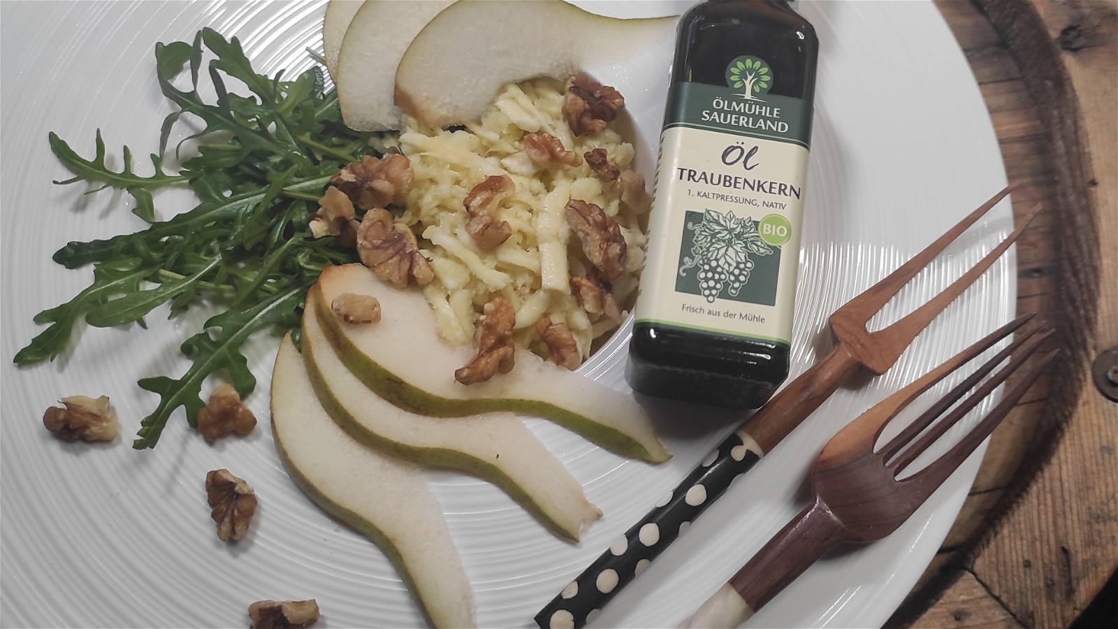 Pastinakensalat auf Rucola