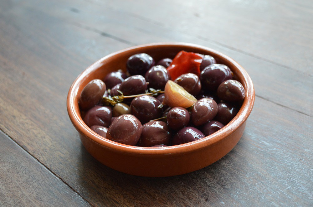 innocent bystander's marinated mixed olives