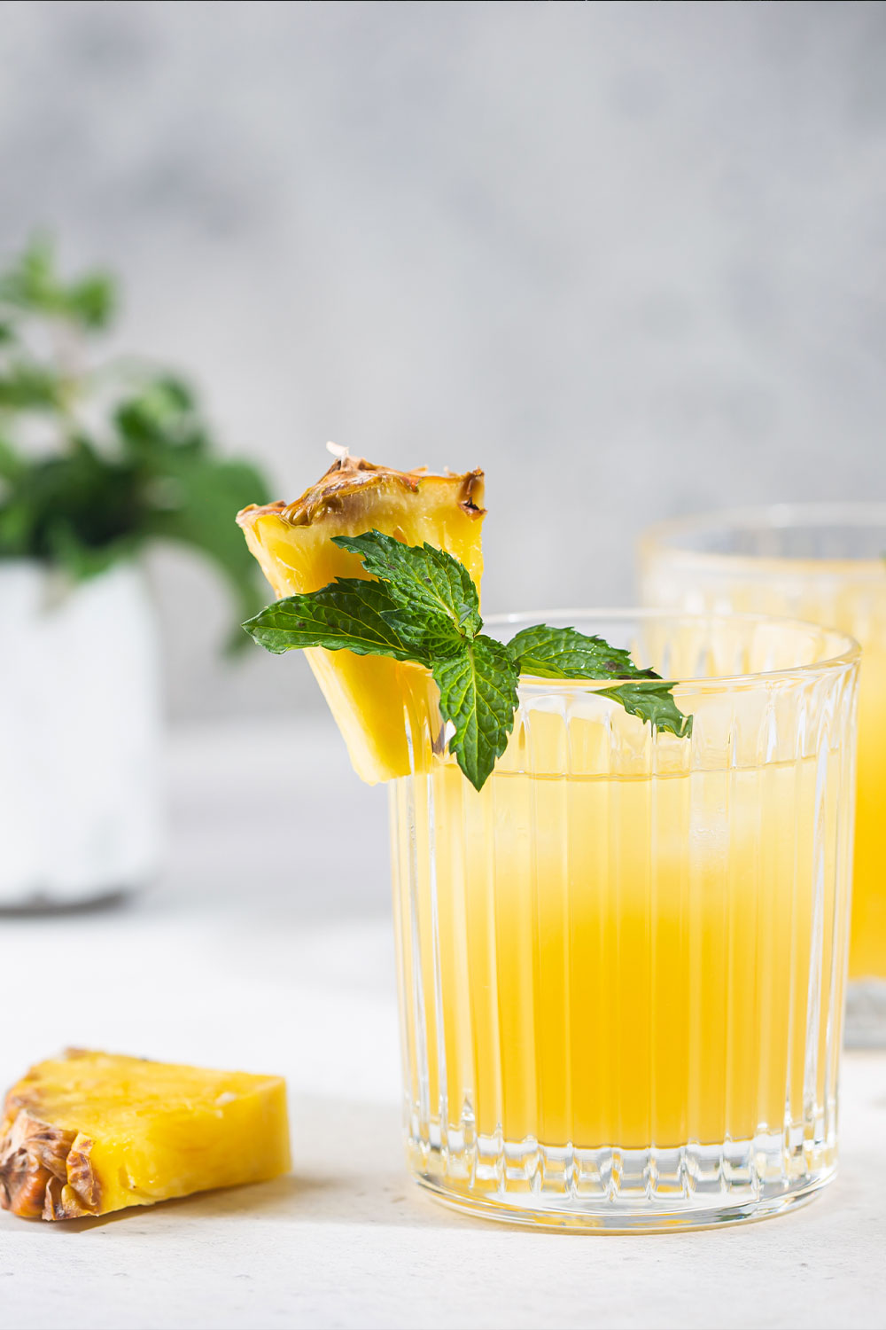 Cómo hacer zumo de piña natural