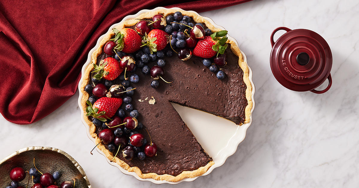 Shortcrust Pastry Tart Filled with Extra-Creamy Chocolate