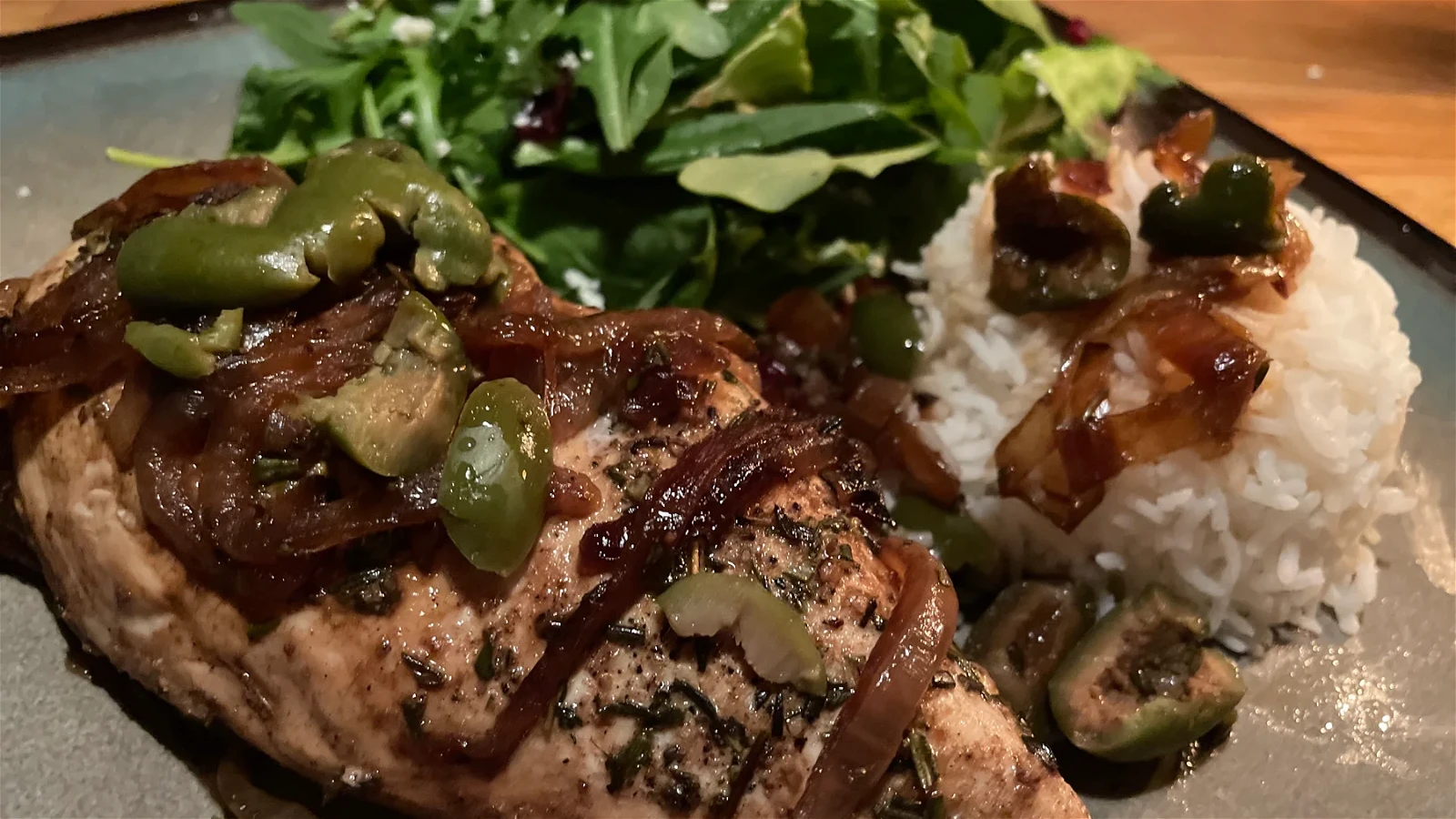 chicken with caramelized onions and olives