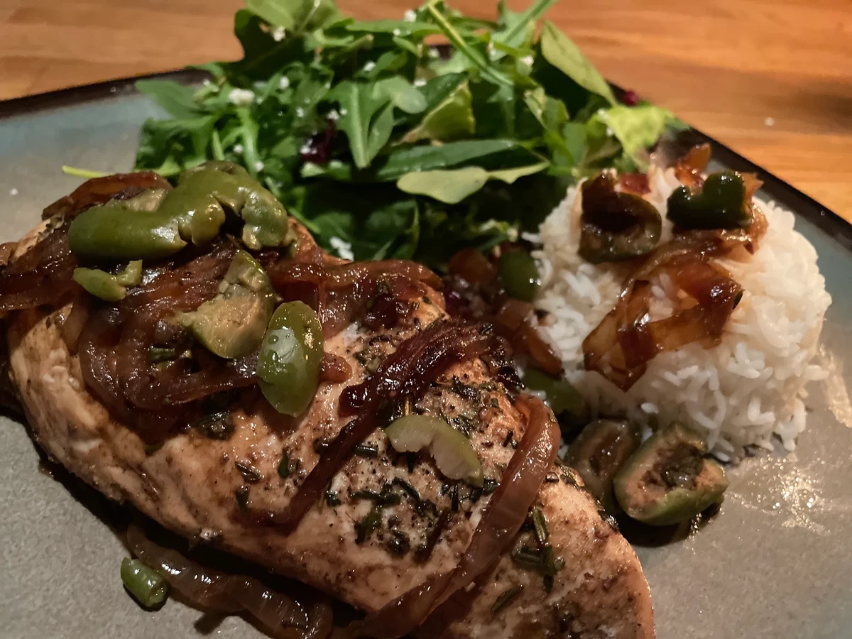 Pete's Orange & Fig Chicken w/ Caramelized Onions & Olives