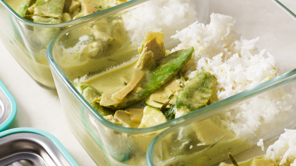 Image of Green curry chicken meal prep