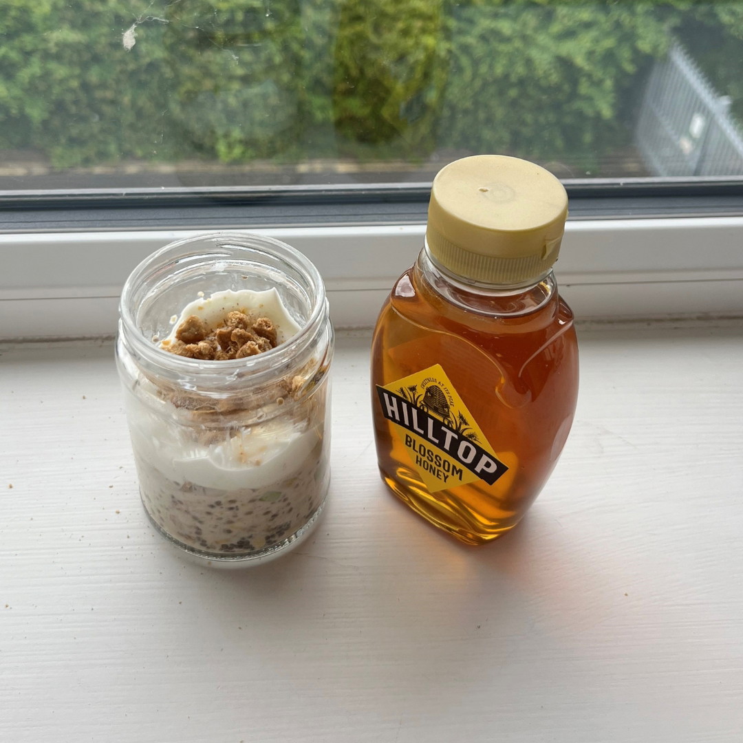 Apple Crumble Overnight Oats 