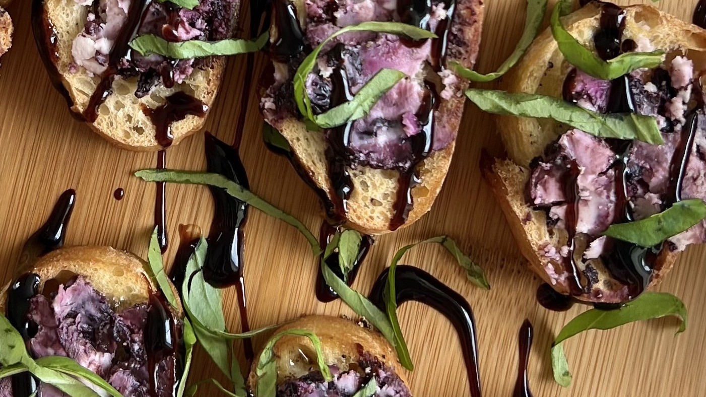 Image of Blueberry Goat Cheese & Basil Crostini