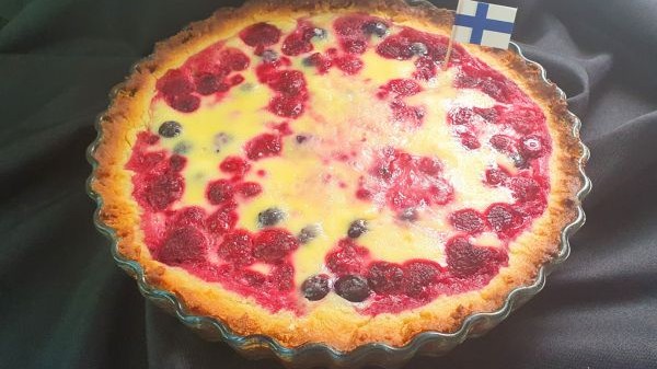 Image of Finnish Berry Pie (Marjapiirakka)