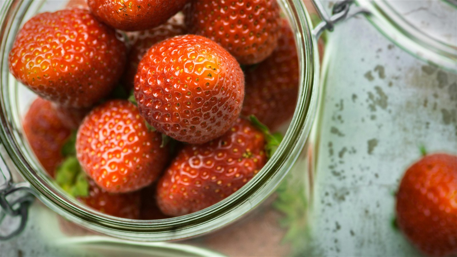 Image of Quick Pickled Strawberries