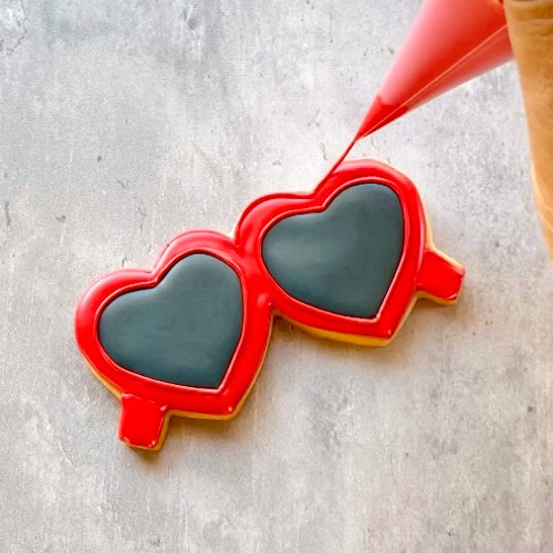 Image of How to Decorate a Heart Sunglasses Cookie