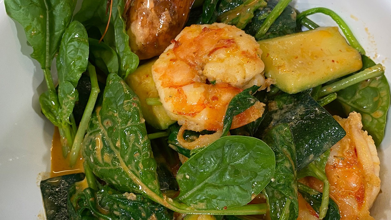 Pfannencurry mit Garnele und Zucchini