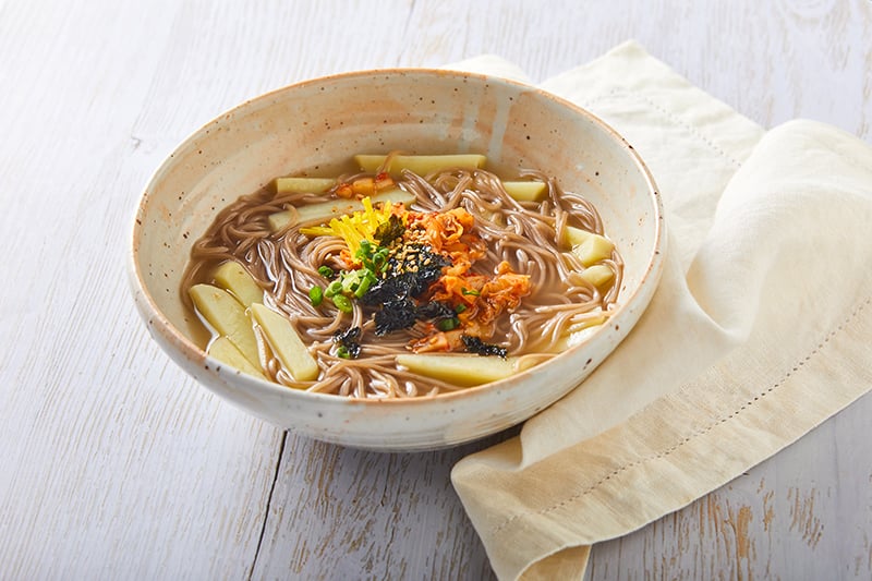 Noodles realizzati con la farina di Maranta o Arrowroot