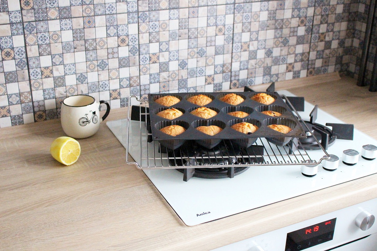 Lemon Poppyseed Muffins