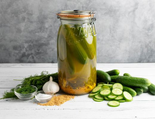 Image of Grandma's Best Dill and Garlic Pickles