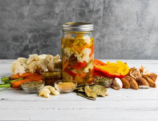 Image of Giardiniera Italian Pickled Vegetables