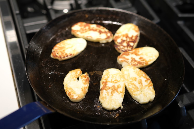 Image of Be careful with the second side because it tends to cook faster now that the pan is hot.