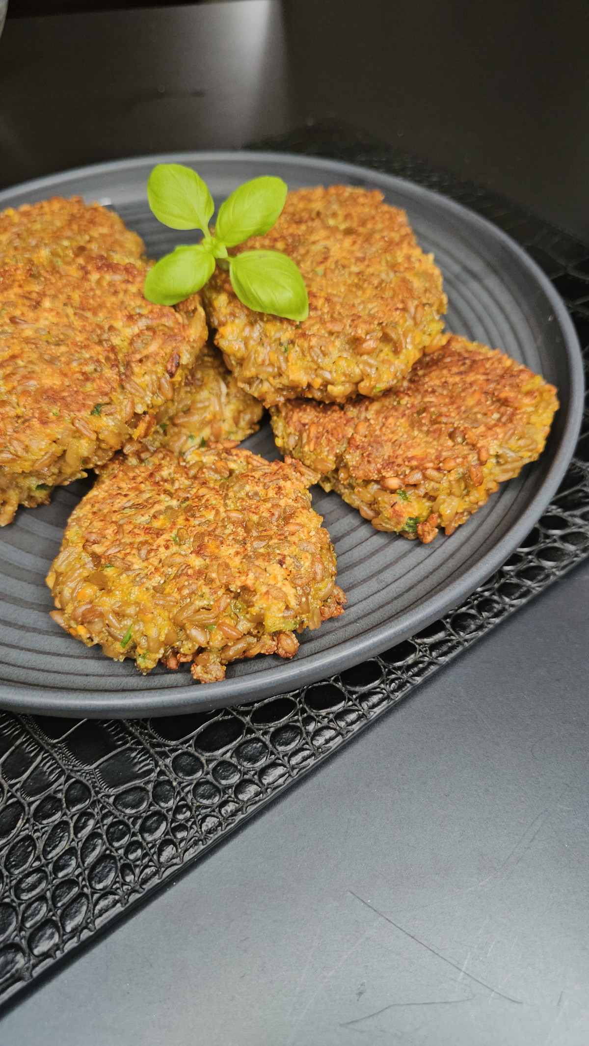 Vegetarische Grünkernbratlinge