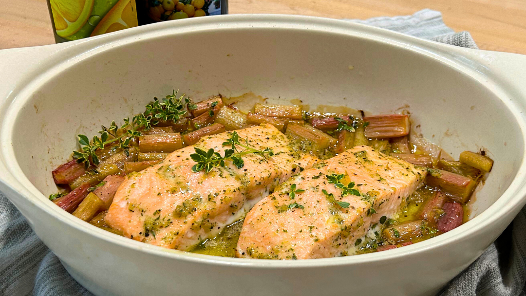 Image of Baked Salmon with Rhubarb
