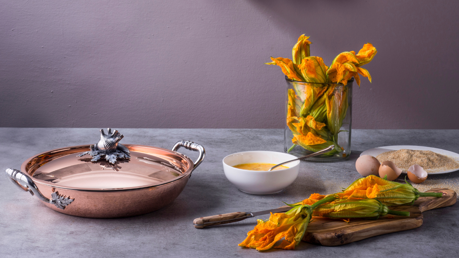 Image of Fried zucchini blossoms (Fiori di zucca fritti)