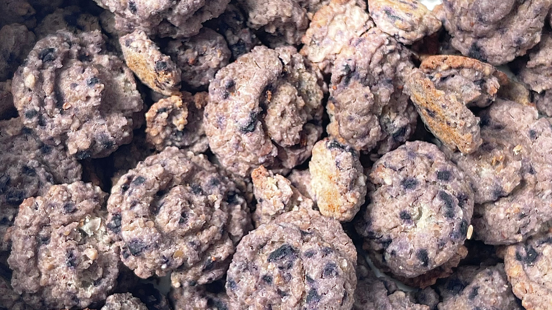 Image of 3 Ingredient Dog Treats With Blueberries Recipe