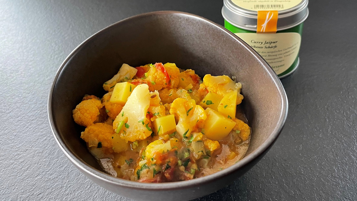 Image of Aloo Gobi - Blumenkohl mit Curry Jaipur und Kartoffeln